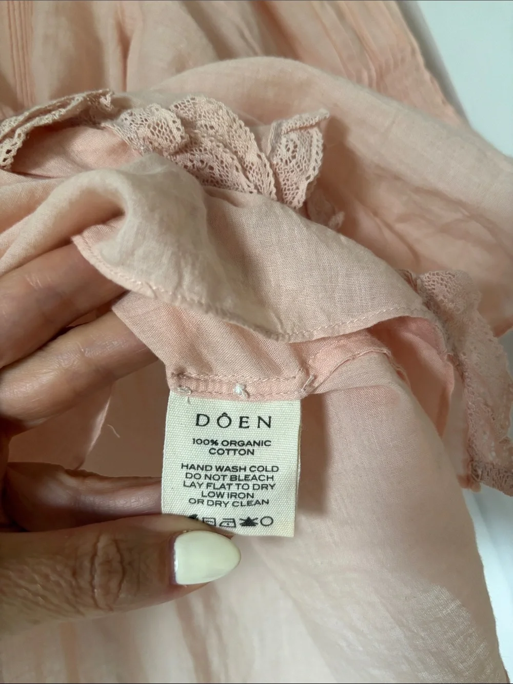 Doen Soft Blush Ruffle V-Neck Puff Sleeve Top